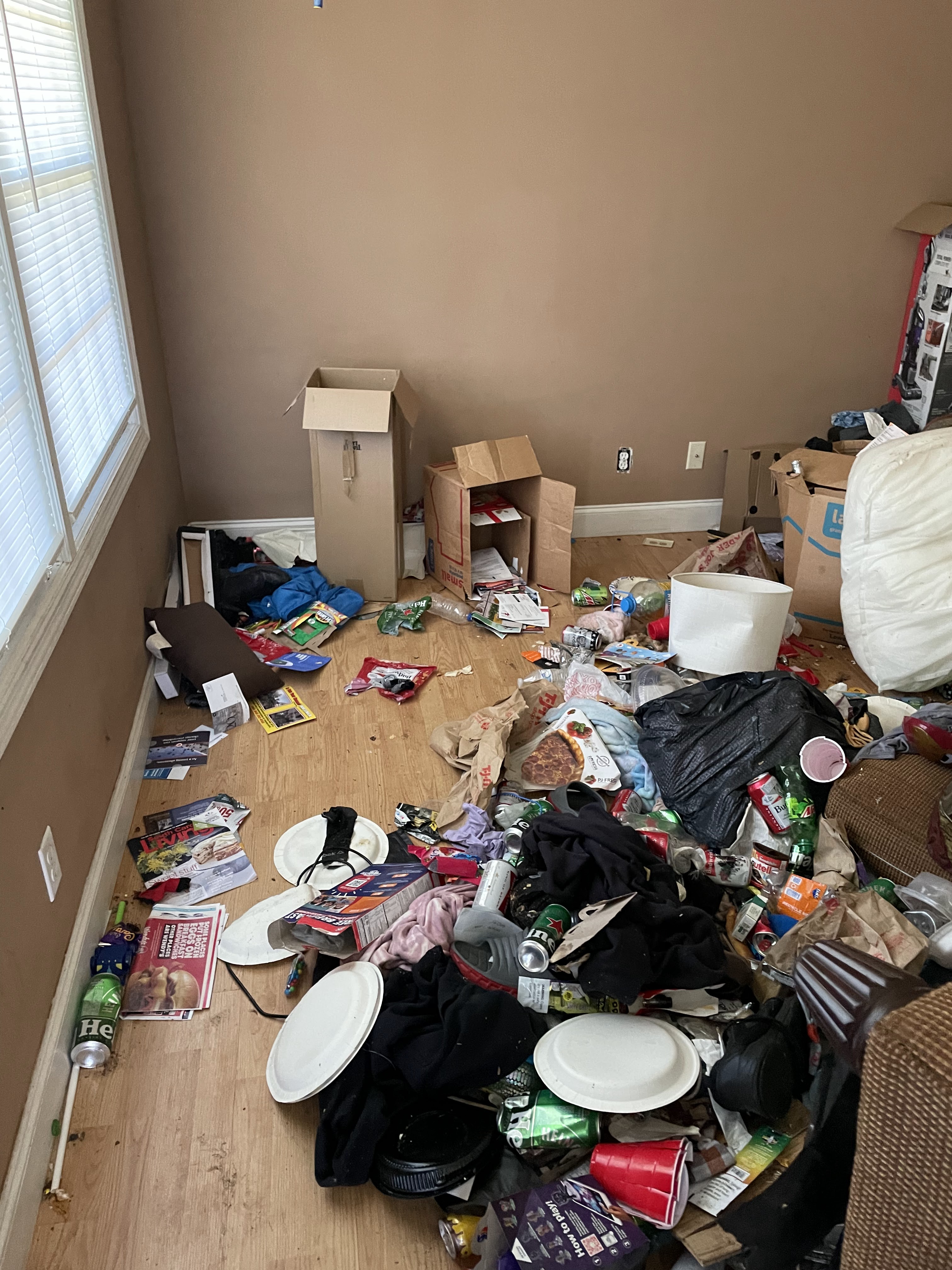 Goose Creek exterior before renovation